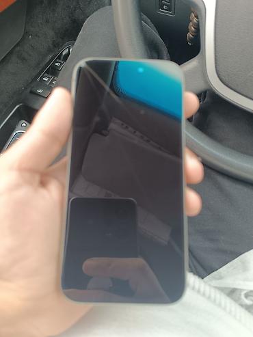 Apple iPhone: Gümüşü, Face ID — 9