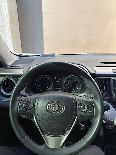 prius 2005: Toyota RAV4: 2018 г., 2.5 л, Автомат, Бензин, Кроссовер — 9