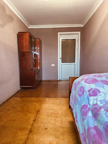 hovsanda ucuz ev satilir: Gəncə, 3 otaqlı, Köhnə tikili, 62 kv. m — 10