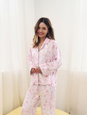 Домашние костюмы: Зима в самом разгаре, а это значит, что выходить из дома хочется — 5