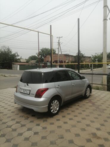 runx alex: Toyota ist: 2002 г., 1.3 л, Автомат, Бензин, Хетчбек