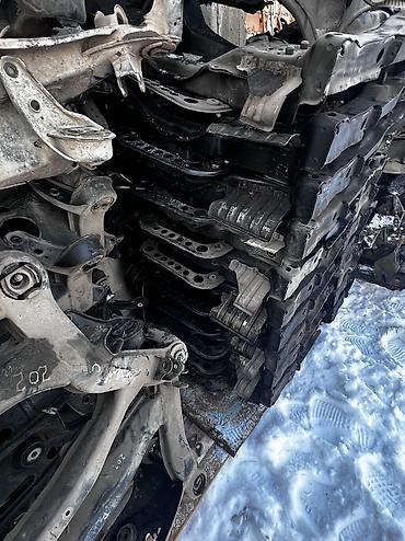 Другие детали ходовой части: Передняя балка на 210 211220 . спринтер 902 с японии почти новые — 3