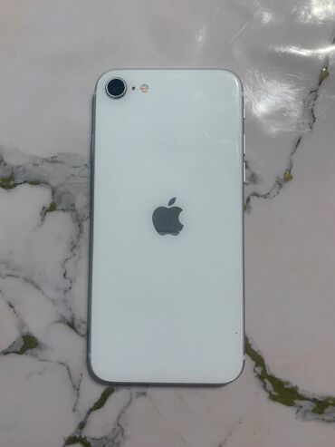 Apple iPhone: IPhone SE 2020, Б/у, 128 ГБ, Белый, Зарядное устройство, Защитное стекло, Чехол, 76 %