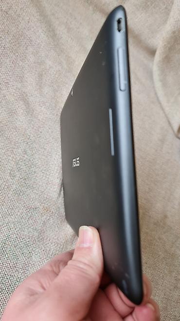 Tableti: ASUS tablet – Android - Ekran oko 10 inča, široke ivice, prednja — 8