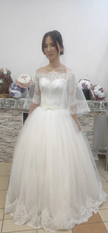 Свадебные платья: Свадебное платье, Пышная модель, 44, 46 (M), цвет - Айвори, Рукава: Длинные, С подъюбником — 11