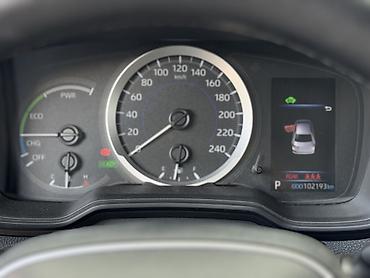 tayota progres: Toyota Corolla: 2021 г., 1.8 л, Вариатор, Гибрид, Седан — 9