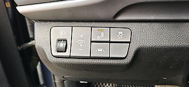 Kia: Kia Stonic: 2018 г., 1.4 л, Автомат, Бензин, Хэтчбэк — 11