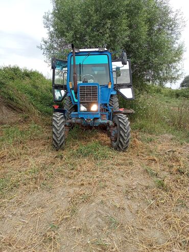 maşın qapısı: Traktor Belarus (MTZ) Mtz82, 1988 il, 444 at gücü, motor 4.4 l, İşlənmiş