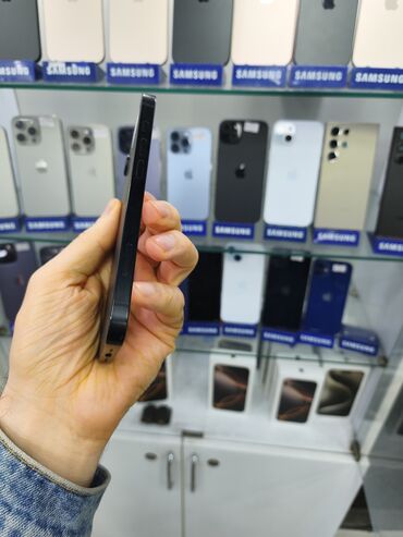 Apple iPhone: IPhone 16e, 256 GB, Qara, Face ID — 8