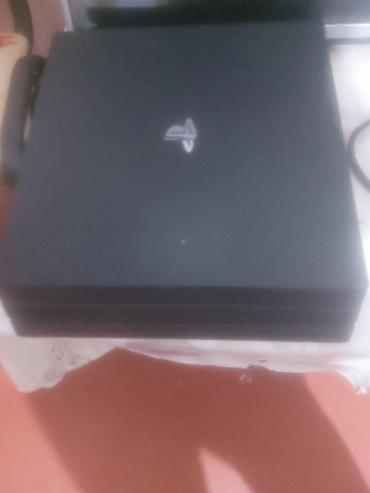 modern warfare 3: Ps 4 pro 1 pult butun kabeleri verilir + ustunde 1 ilik ps+ ekstra — 1