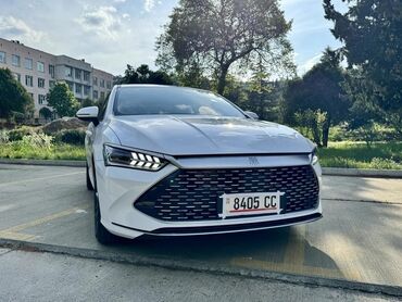 BYD: BYD : 1.5 l | 2024 il 390 km Sedan — 7