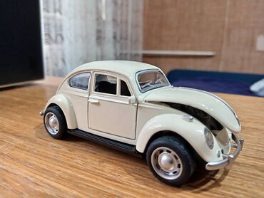 Figurice i makete: Nov metalni model automobila VW Buba. Mogu da mu se otvaraju vrata i — 14