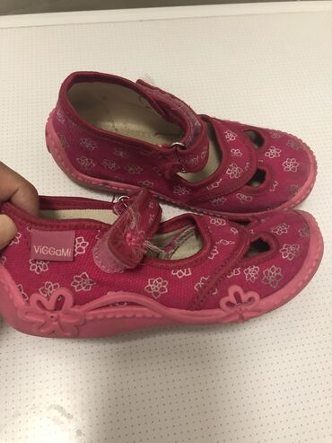 Игрушки: Очень в хорошем состоянии! Б/У,Одевали пару раз! Можно стирать в — 3