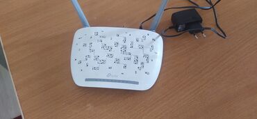 продаю или меняю на: Wi‑Fi роутер TP‑Link Archer C50 (AC1200) с блоком питания Особенности