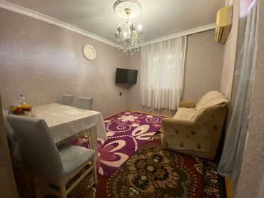 upd qesebesinde satilan evler: 2 комнаты, 51 м², Нет кредита, Свежий ремонт