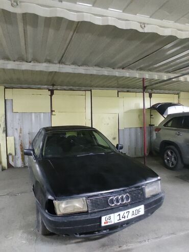Audi: Audi 80: 1991 г., 1.8 л, Механика, Бензин, Седан