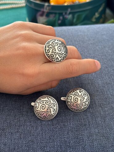 Серебряные наборы украшений: Жемчуг Жемчужное ожерелье 3 шт: 2 шт овал не длина 48 см, 1шт круглые — 3