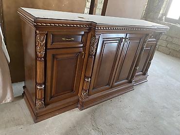 masanin sekilleri: Klassik üslubda işlənmiş mebel dəsti (qonaq otağı üçün) Masanin — 7