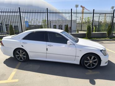 Toyota: Toyota Crown: 2004 г., 3 л, Автомат, Бензин, Седан — 25