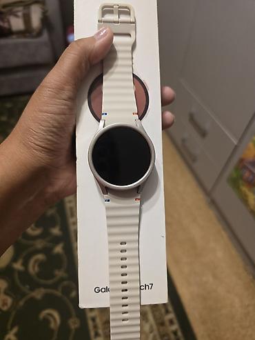 galaxy tab e: Samsung Galaxy Watch7 (модель SM-L300), цвет Cream. Основные — 4