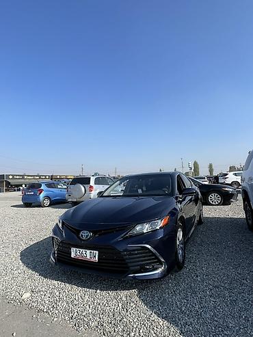Унаа сатуу: Toyota Camry: 2020 г., 2.5 л, Автомат, Гибрид, Седан — 1