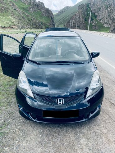 б у машины: Honda Fit: 2011 г., 1.5 л, Автомат, Бензин