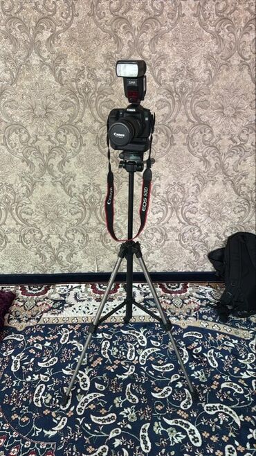 обмен на ноут: Набор для фотографии Canon Состав: - Зеркальная камера Canon EOS 50D