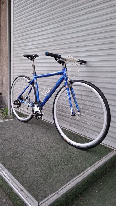 Городские велосипеды: Городской велосипед, Рама M (156 - 178 см) — 28