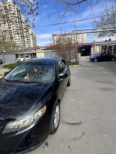 Kia: Kia Cerato: 2 l | 2011 il Sedan — 4