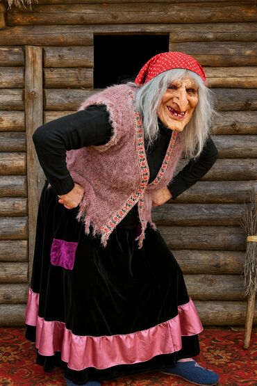 Платья: Костюмы на прокат — 6