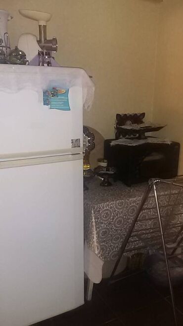 Uzunmüddətli kirayə mənzillər: 4-cu mkr dairəsində, 9 mertebeli binanin 3-cu mertebesində,1 otaqdan — 5