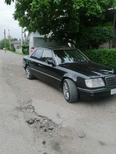 Продажа авто: Mercedes-Benz W124: 1994 г., 2.2 л, Механика, Бензин, Седан