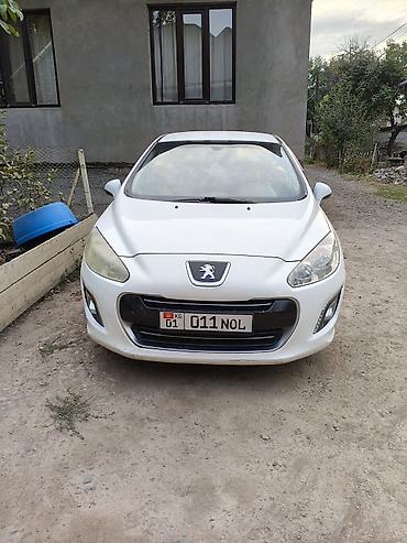 peugeot машина: Peugeot 308: 2011 г., Хэтчбэк — 3