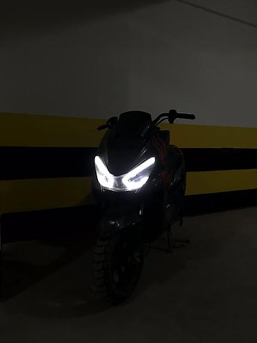 Скутеры: Макси-скутер 150 куб. см, Бензин, Б/у — 10