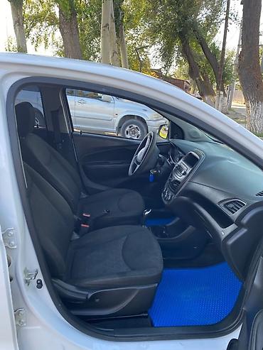 дверь спарк: Chevrolet Spark: 2020 г., 0.1 л, Автомат, Бензин, Хэтчбэк — 7