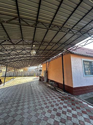 Продажа коттеджей и домов: 🏡 Продаётся просторный дом — 100 м² 📍 Район Аска Таш Отличный вариант — 2