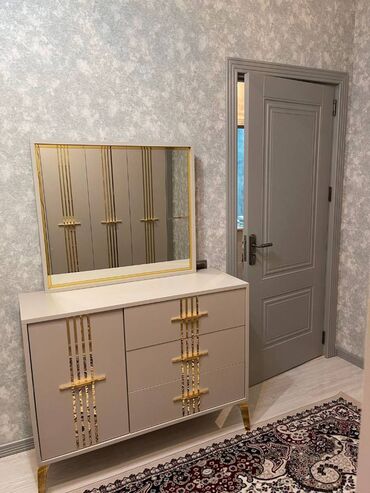 Uzunmüddətli kirayə mənzillər: Sabunçu rayonu,Bakıxanov(Razin) qəsəbəsi,Asan xidmətin arxasında,16 — 6