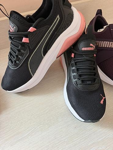 слывы пантеры: Женские кроссовки PUMA 🇺🇸 Вариант 1 (черные с розовыми акцентами): - — 1