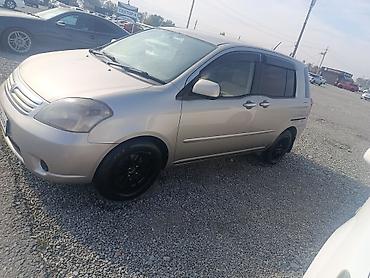 lancer 9: Toyota Raum: 2003 г., 1.5 л, Автомат, Бензин, Минивэн — 3