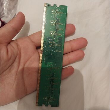 Отдам даром: Оперативная память, 512 MB, не знаю какой ddr, отдам даром, район
