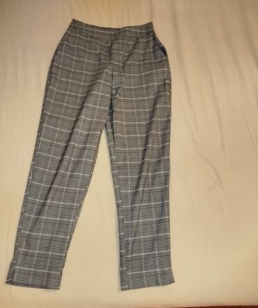 Pantalone: 2XS (EU 32), Drugi kroj pantalona