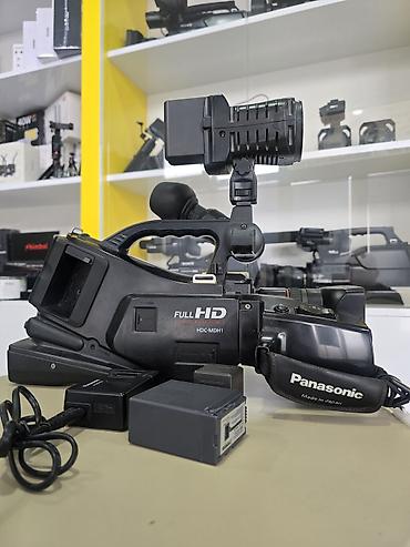 dvd video: Panasonic HDC-MDH1. üzərində 2 batareka sumkası adaptr 32gb kart — 2