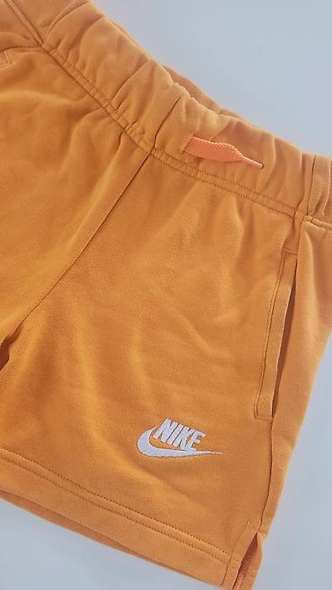 tech komplet: Nike šorts za devojcice– narandzasti, vel m decja, 137/146cm - Model — 3