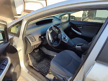 aion 60i: Toyota Prius: 2014 г., 1.8 л, Автомат, Гибрид, Хэтчбэк — 8