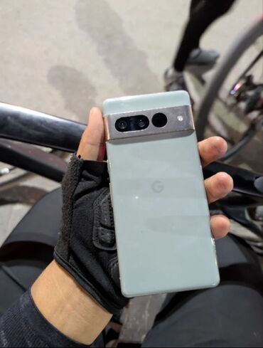 ноуты игровые: Google Pixel 7 Pro, Б/у, 128 ГБ, цвет - Зеленый, 1 SIM, eSIM