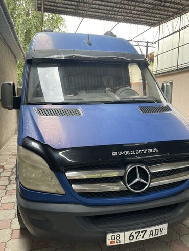 дубл кабина спринтер: Жеңил жүк ташуучу унаа, Mercedes-Benz, Стандарт