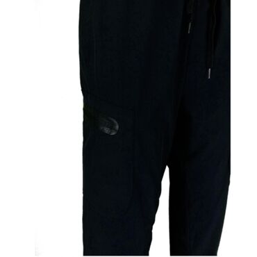 Pantalone: M — 4