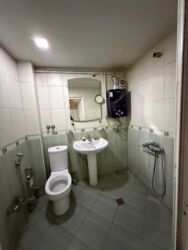 Uzunmüddətli kirayə mənzillər: Bileceride ploşada yaxin daxili qosunlara yaxin 5/4 mertebesinde 3 — 5