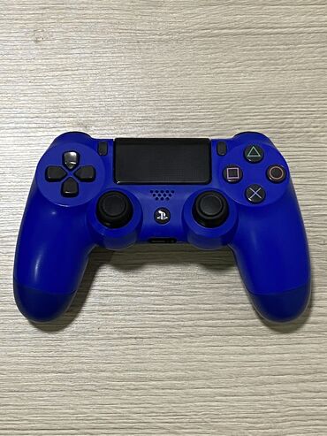 продаю игры на ps4: Продаю Dualshock 4 оригинал. Состояние хорошее, все кнопки работают