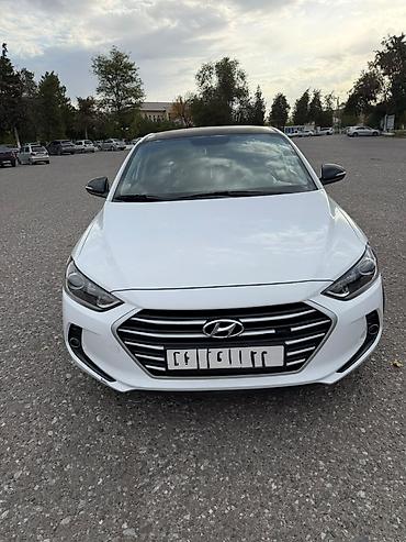 Hyundai Avante: 2017 г., Седан